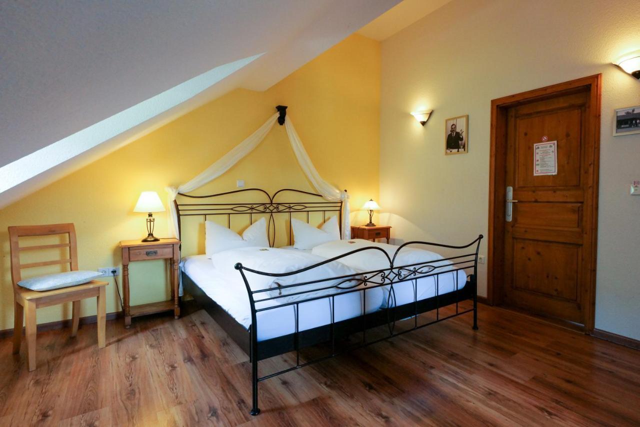 Hotel Alte Buergermeisterei Эдигер-Эллер Экстерьер фото